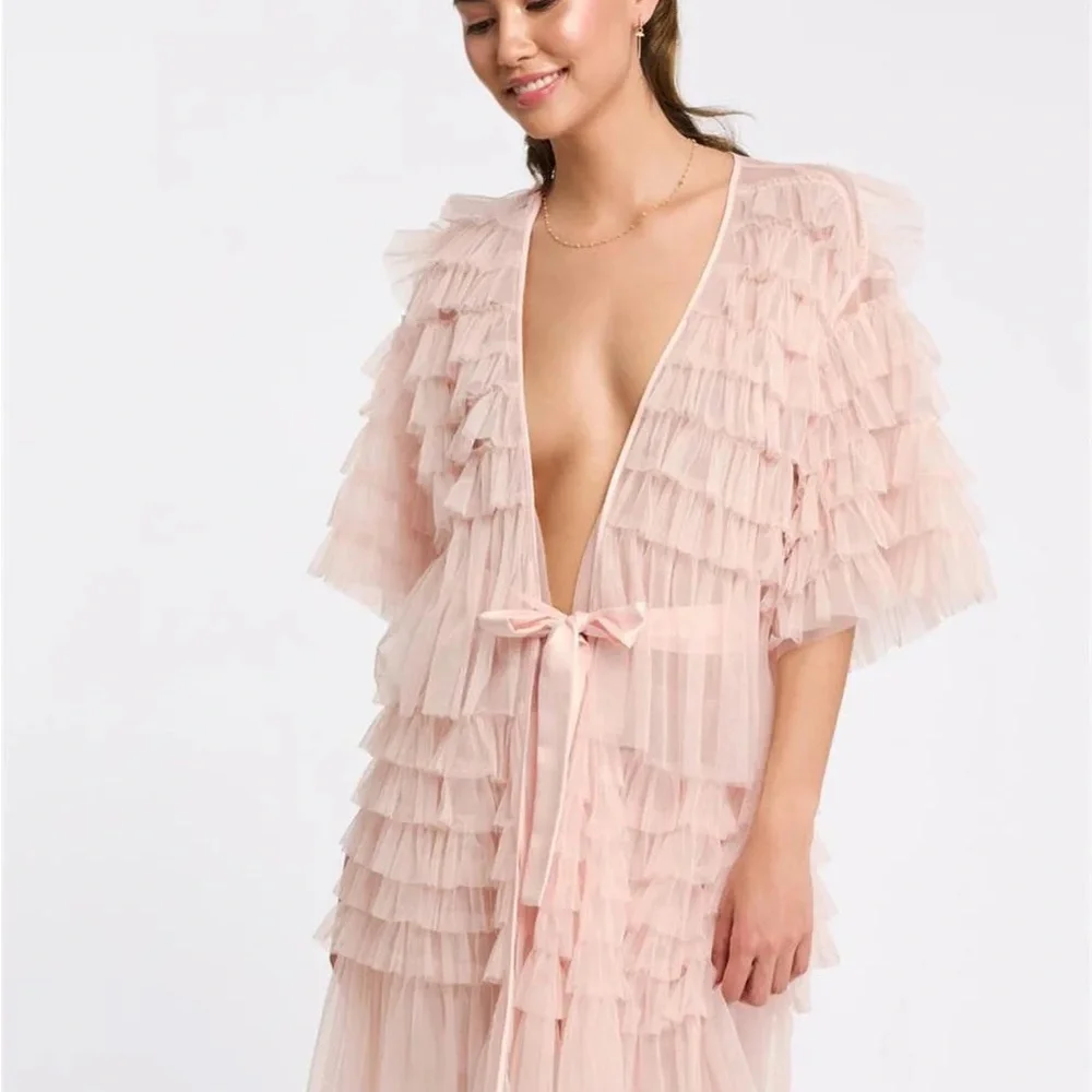 Chic Ruffled Cream Robe - Picture 2 of 3